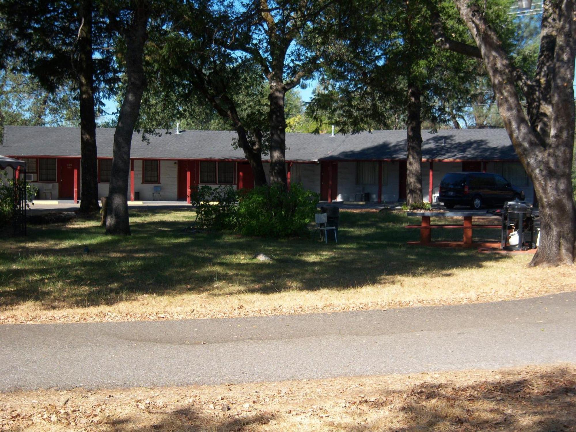 Shasta Dam Motel Shasta Lake Zewnętrze zdjęcie